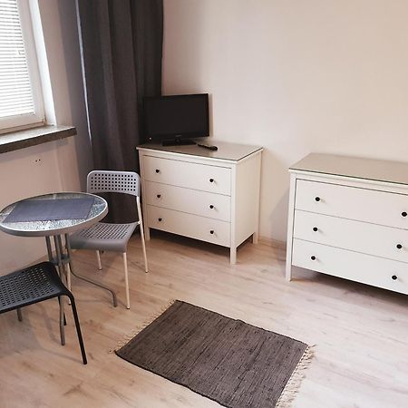 Apartamento Sweet Honey Mieszkanie W Plocku Habitación foto