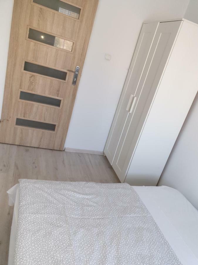 Apartamento Sweet Honey Mieszkanie W Plocku Exterior foto
